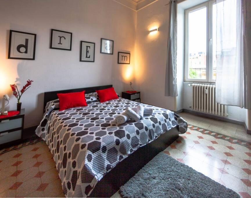 Apartamento Red House Ostiense Historic Building Roma Exterior foto
